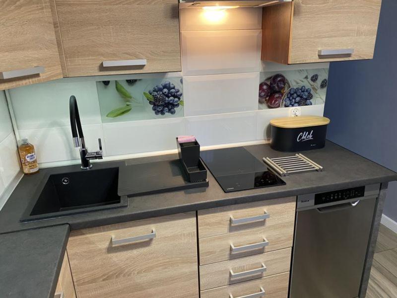 Apartament ,, Sen I Kawa" - Komfortowy Nocleg W Sercu Aglomeracji Μπίτομ Εξωτερικό φωτογραφία